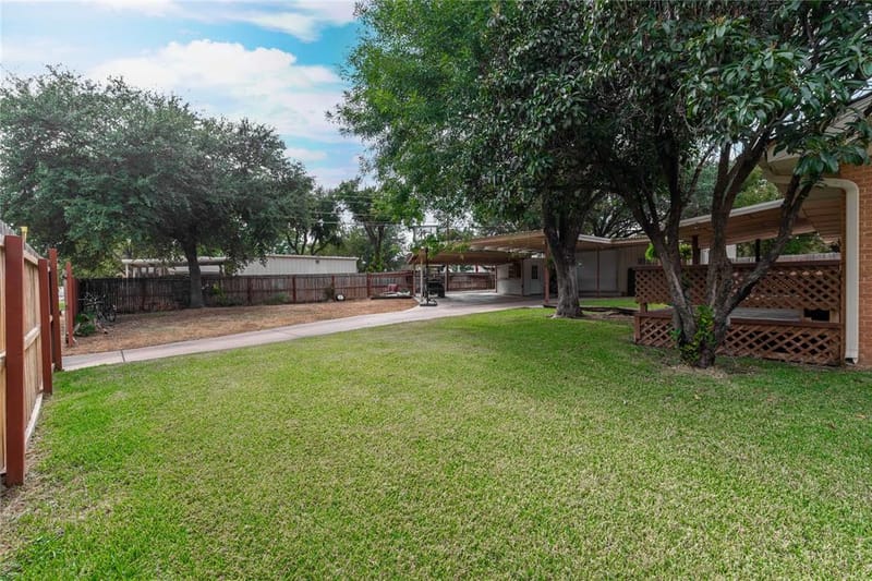 1611 16th Street, Brownwood TX 76801 - Photo 31