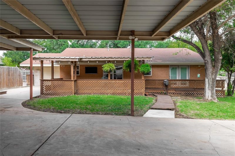 1611 16th Street, Brownwood TX 76801 - Photo 29