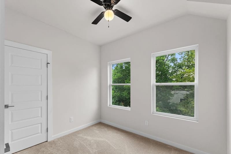 2428 Saint Clair Drive, Dallas TX 75215 - Photo 27