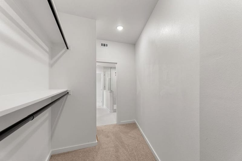 2428 Saint Clair Drive, Dallas TX 75215 - Photo 26