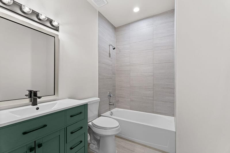 2428 Saint Clair Drive, Dallas TX 75215 - Photo 29