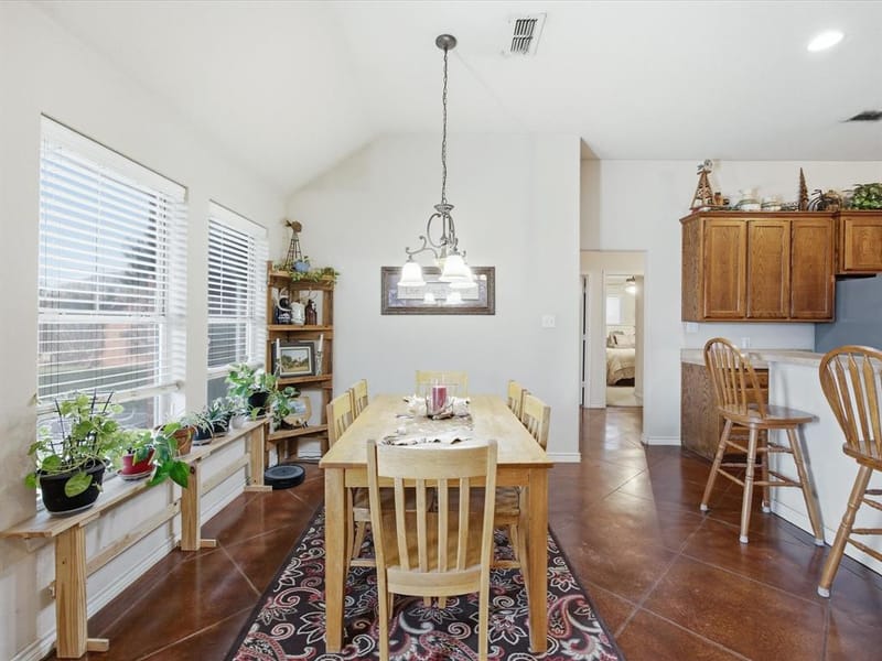 2106 Ridgewood Drive, Bridgeport TX 76426 - Photo 9