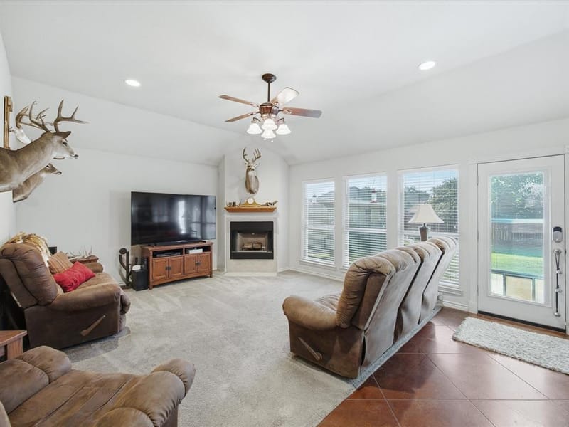 2106 Ridgewood Drive, Bridgeport TX 76426 - Photo 4