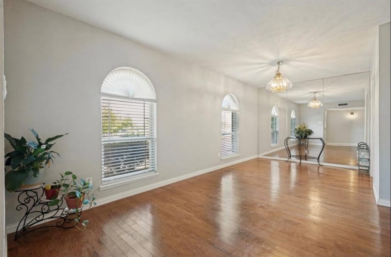 700 Nora Lane, DeSoto TX 75115 - Photo 3