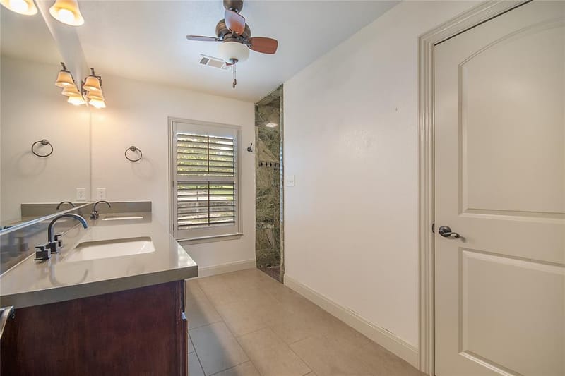 1227 Kiowa Drive W, Lake Kiowa TX 76240 - Photo 26
