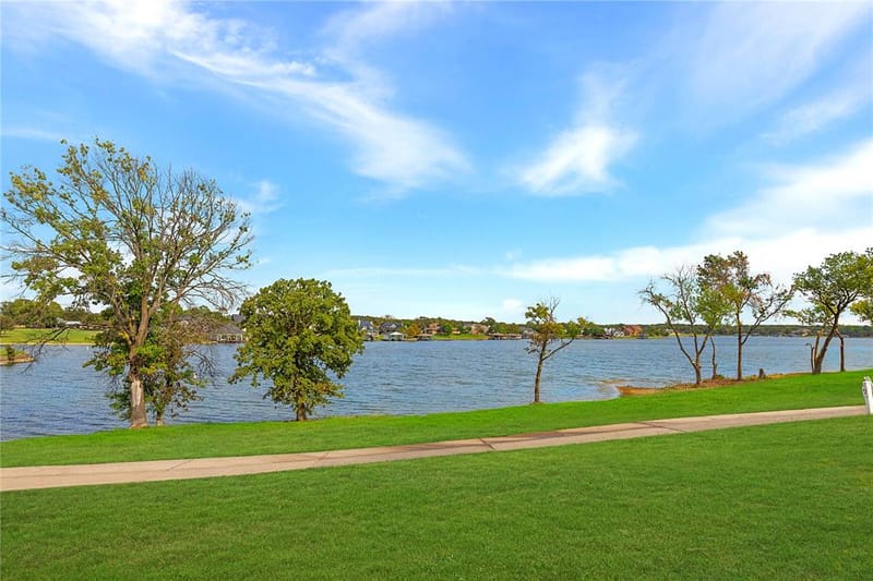 1227 Kiowa Drive W, Lake Kiowa TX 76240 - Photo 37