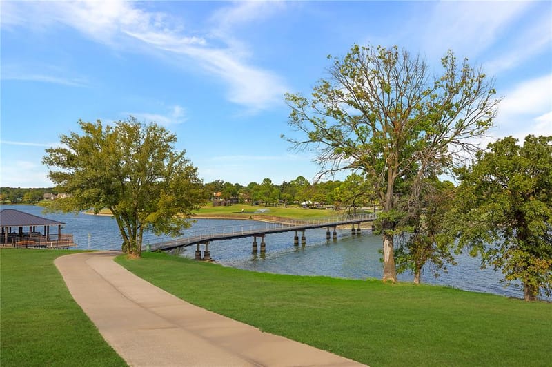 1227 Kiowa Drive W, Lake Kiowa TX 76240 - Photo 35