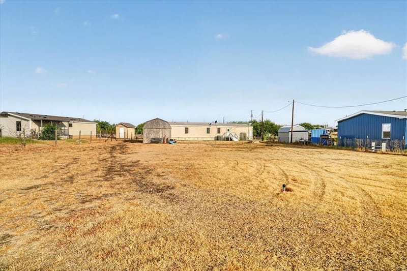 5703 N Sunchase Drive, Granbury TX 76049 - Photo 32