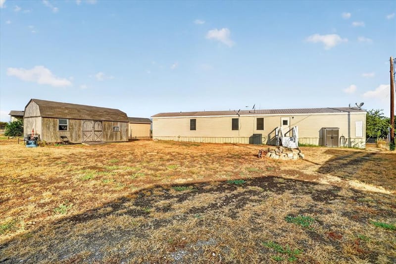 5703 N Sunchase Drive, Granbury TX 76049 - Photo 34