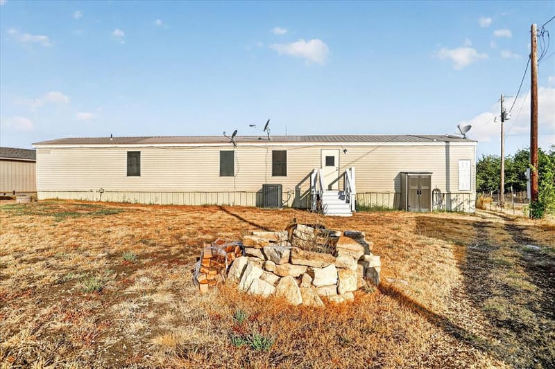 5703 N Sunchase Drive, Granbury TX 76049 - Photo 35
