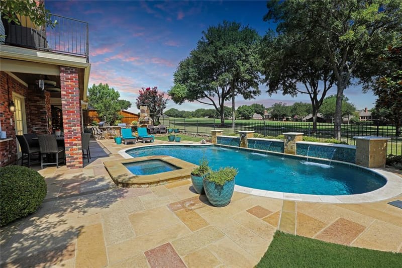 1204 Hills Creek Drive, McKinney TX 75072