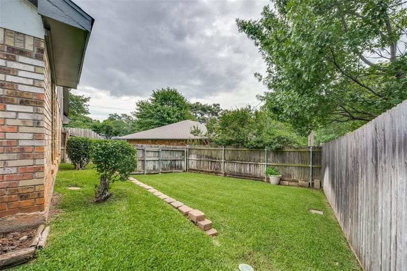 5725 Trails Edge Court, Arlington TX 76017 - Photo 34