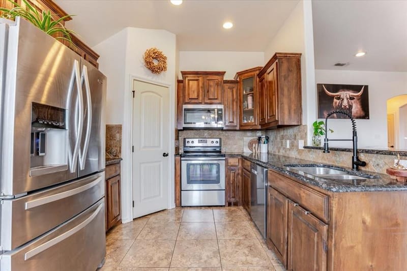 9120 Parkview Circle, Tolar TX 76476 - Photo 9