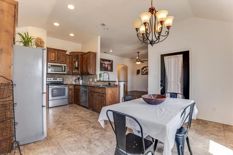 9120 Parkview Circle, Tolar TX 76476 - Photo 10