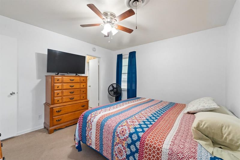508 NW Newton Drive, Burleson TX 76028 - Photo 17