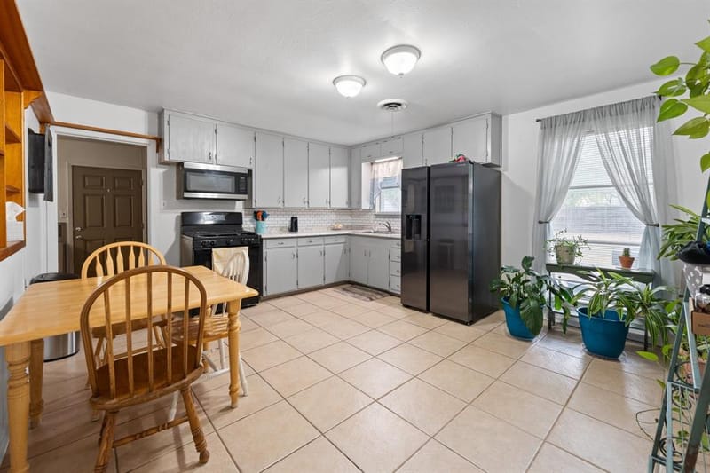 508 NW Newton Drive, Burleson TX 76028 - Photo 8