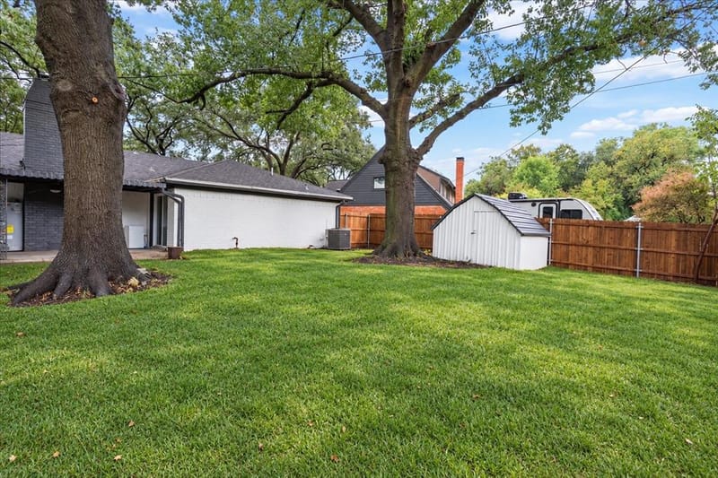3514 Chellen Drive, Farmers Branch TX 75234 - Photo 27