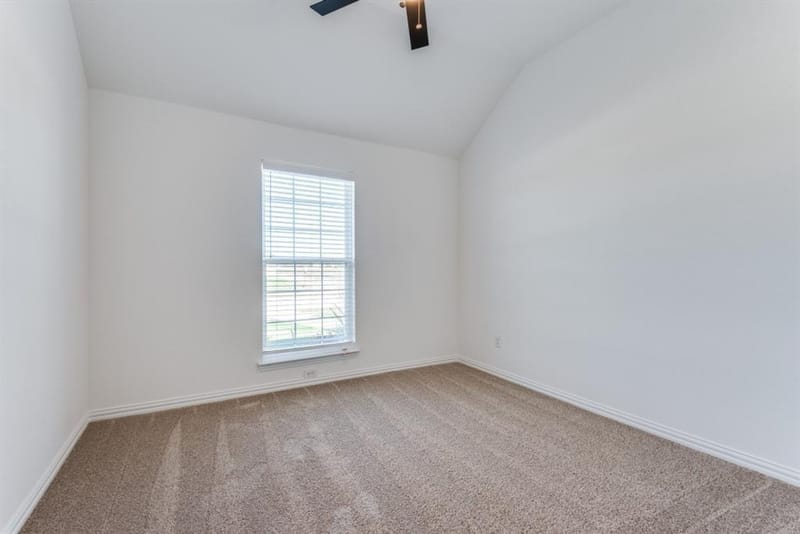 1524 North Carolina Avenue, Lancaster TX 75134 - Photo 7