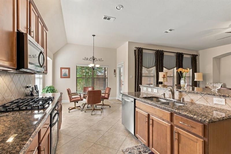 850 Carolina Way, Lantana TX 76226 - Photo 14