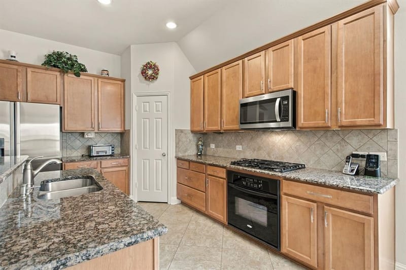 850 Carolina Way, Lantana TX 76226 - Photo 18