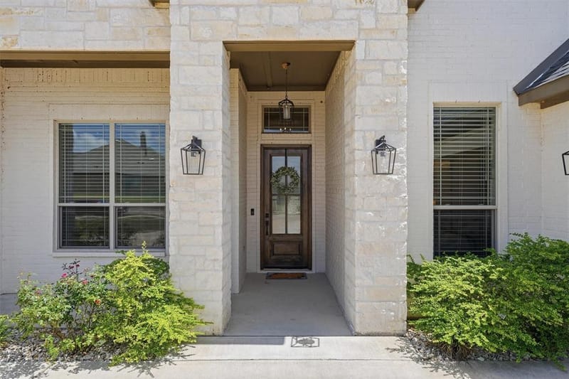 1525 Blue Lake Drive, Burleson TX 76058 - Photo 3