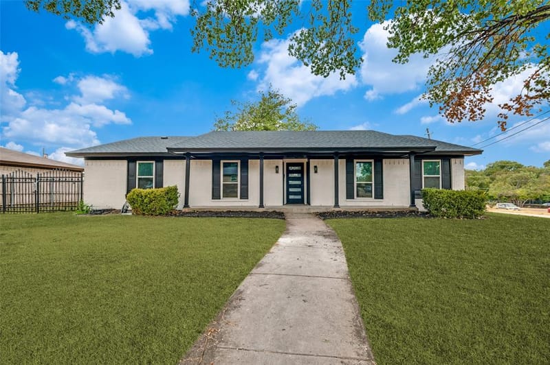 5445 Enderly Place, Dallas TX 75227