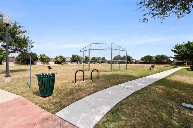 637 Ridgewater Trail, Fort Worth TX 76131 - Photo 35