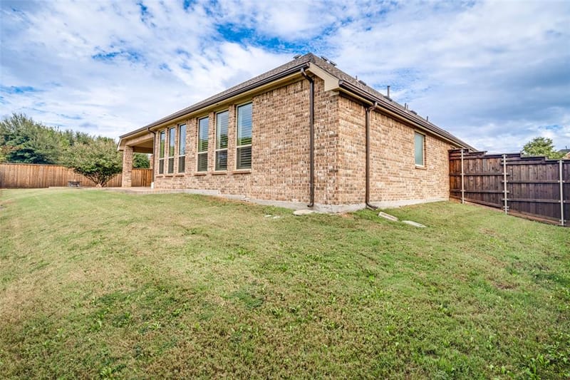 8303 Lake Valley Court, Rowlett TX 75089 - Photo 24