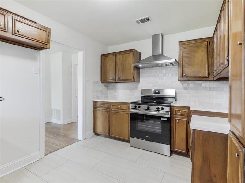 1502 Resistol Road, Garland TX 75042 - Photo 7