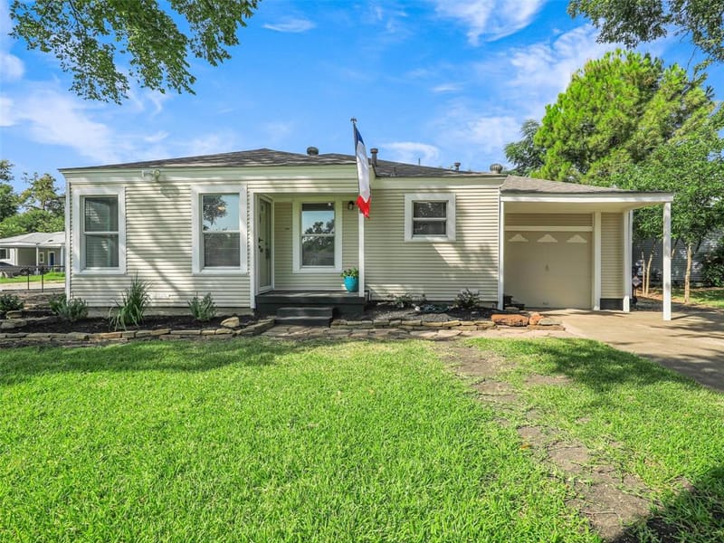 1502 Resistol Road, Garland TX 75042 - Photo 32