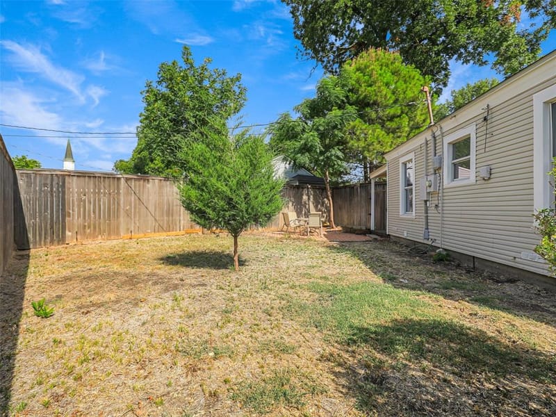 1502 Resistol Road, Garland TX 75042 - Photo 35