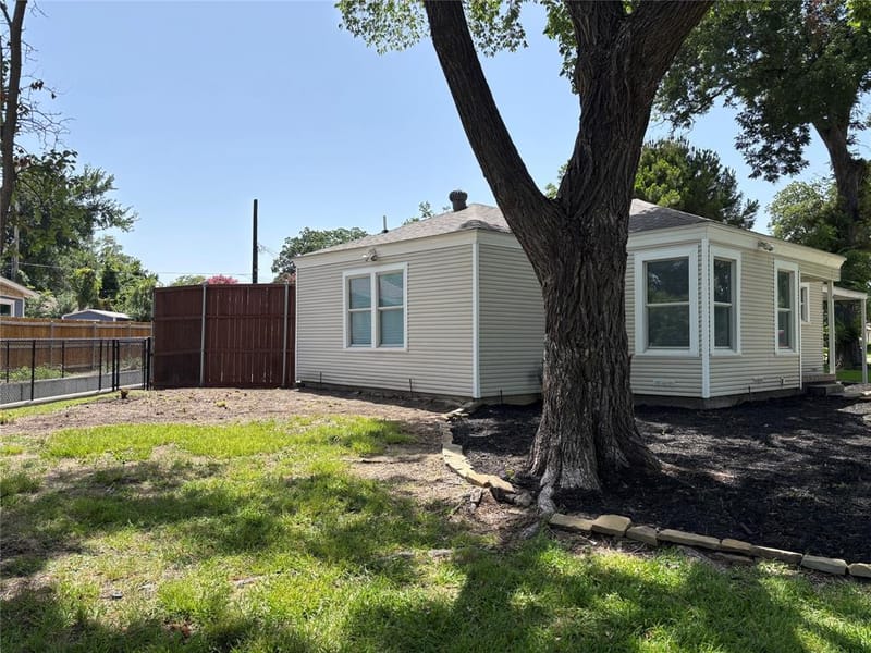 1502 Resistol Road, Garland TX 75042 - Photo 29