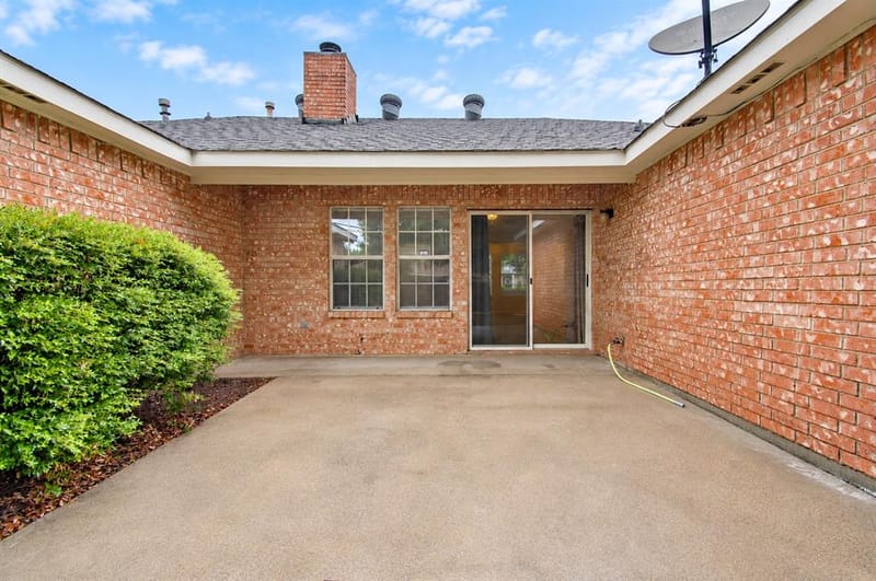 2040 Garden Crest Lane, Dallas TX 75232 - Photo 23