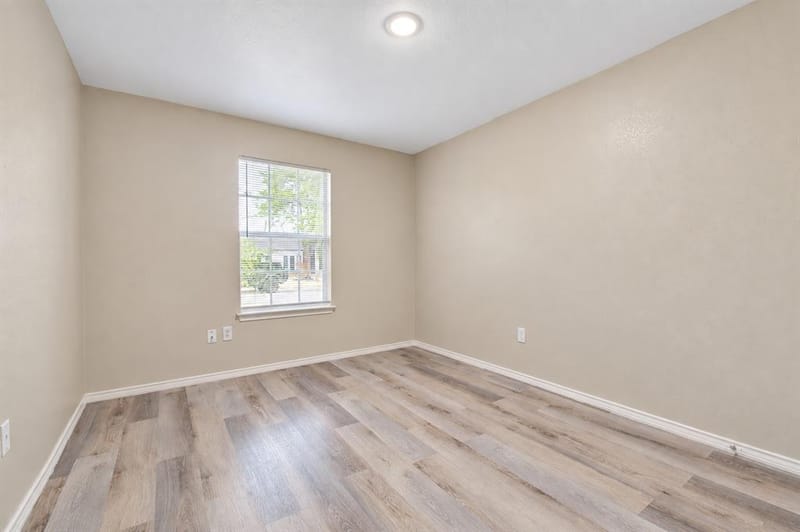 2040 Garden Crest Lane, Dallas TX 75232 - Photo 11