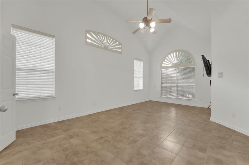 701 Walnut Bend Drive, Mansfield TX 76063 - Photo 14