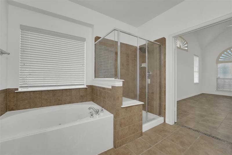 701 Walnut Bend Drive, Mansfield TX 76063 - Photo 18