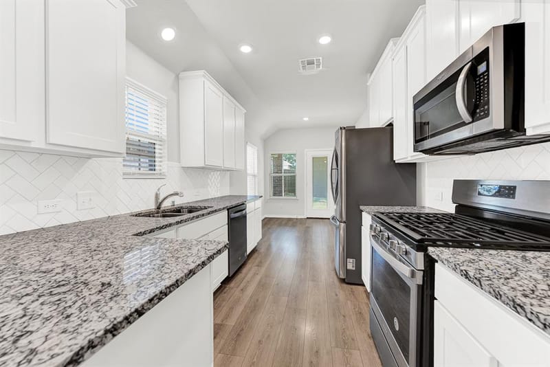 2138 Hobby Drive, Forney TX 75126 - Photo 6