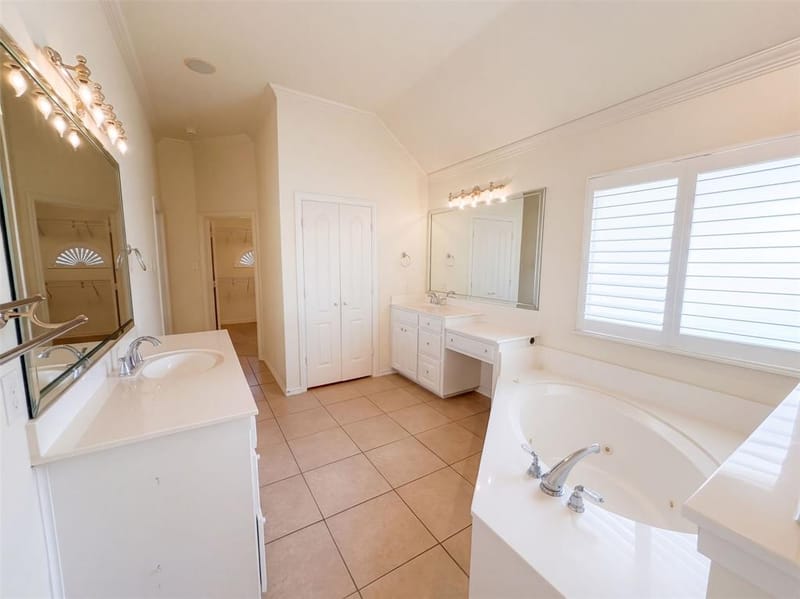 2836 S Lakeview Drive, Cedar Hill TX 75104 - Photo 12