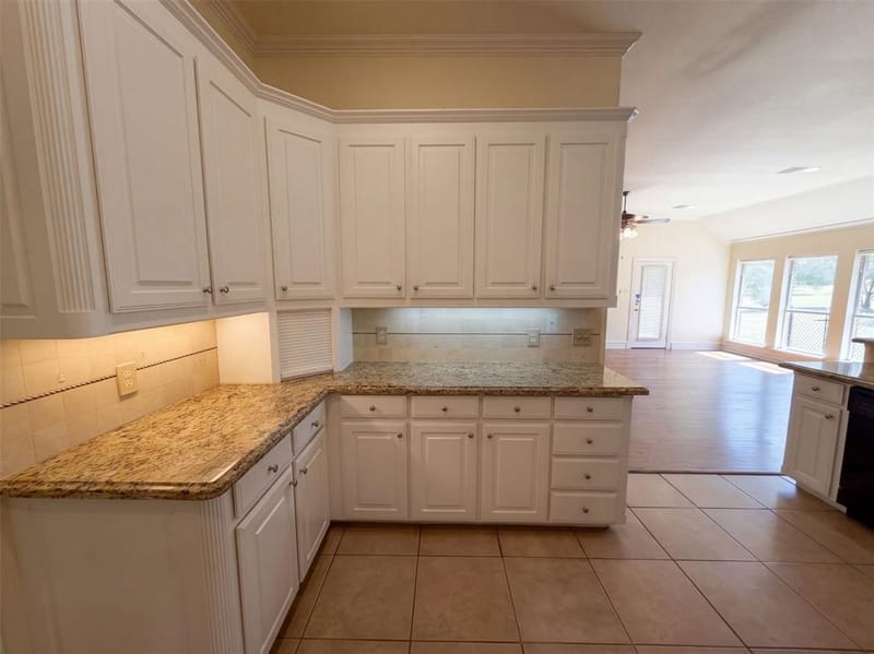 2836 S Lakeview Drive, Cedar Hill TX 75104 - Photo 8