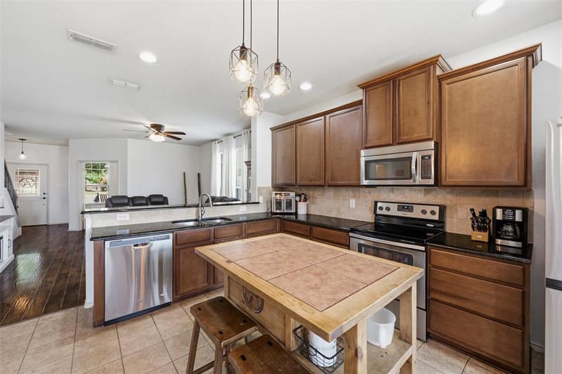 2904 Big Horn Bluff Court, Fort Worth TX 76108 - Photo 10