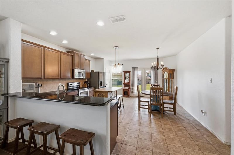 2904 Big Horn Bluff Court, Fort Worth TX 76108 - Photo 11