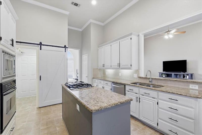 2705 Mimosa Court, Bedford TX 76021 - Photo 13