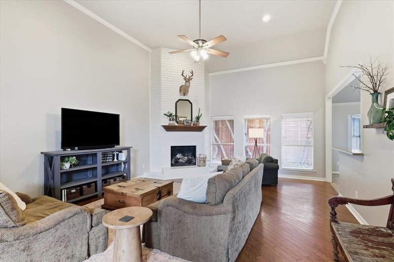 2705 Mimosa Court, Bedford TX 76021 - Photo 9