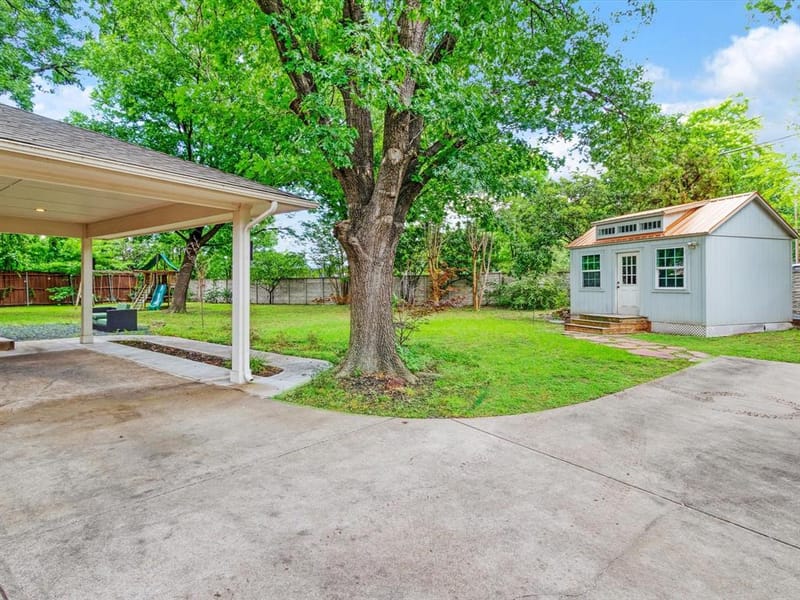 9902 Galway Drive, Dallas TX 75218 - Photo 20