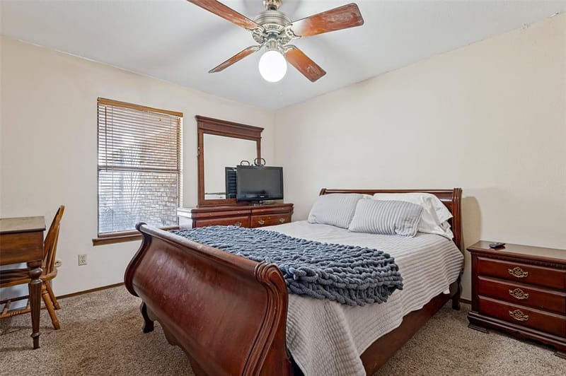 2104 Teakwood Trace, Fort Worth TX 76112 - Photo 9