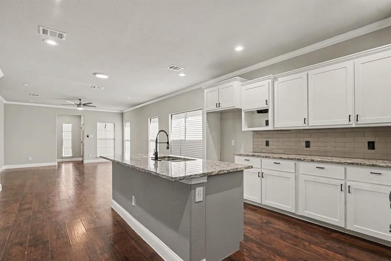 4221 Cardinal Drive, Dallas TX 75216 - Photo 4