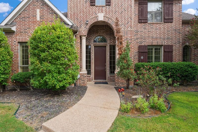 2241 Magic Mantle Drive, Lewisville TX 75056 - Photo 3