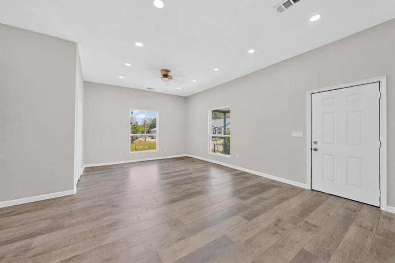 1612 Jones Street, Greenville TX 75401 - Photo 7