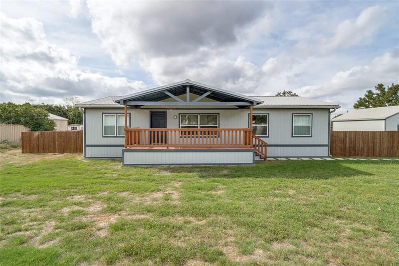 131 Lipan Trail, Weatherford TX 76087