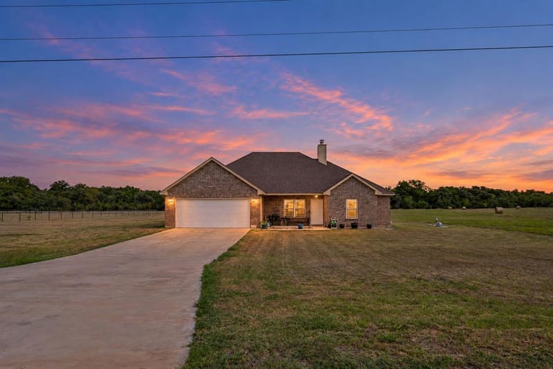 1215 River Hills Road, Stephenville TX 76401